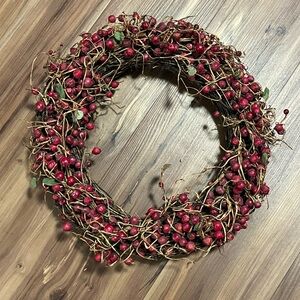 15” Red Berry Wall Wreath